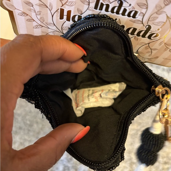 Black Beaded Star Keychain pouch - Picture 3 of 3